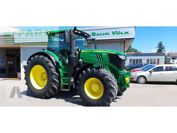 Traktor JOHN DEERE 6215R