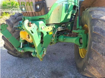 Traktor John Deere 6215r: slika 2