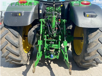 Traktor John Deere 6215r: slika 4