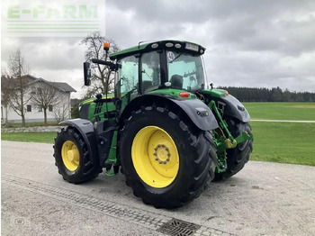 Traktor John Deere 6215r: slika 3