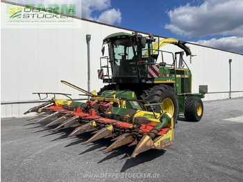 Traktor JOHN DEERE 6810