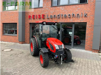 Traktor KIOTI