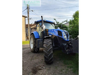 Traktor NEW HOLLAND T7.210