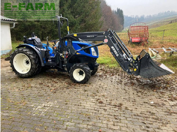 Traktor NEW HOLLAND T4