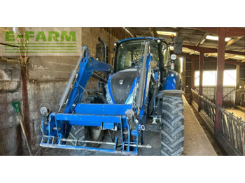 Traktor NEW HOLLAND T5