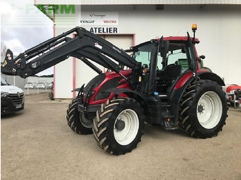 Traktor VALTRA N154
