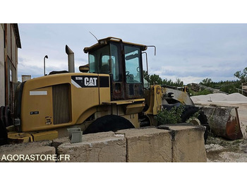 Nakladalec CATERPILLAR 928