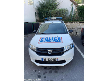 Avtomobil Dacia LOGAN: slika 1