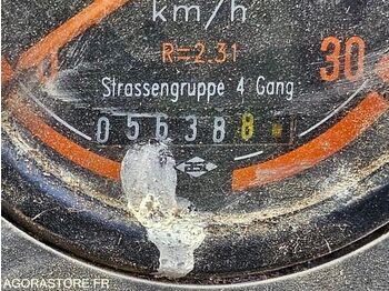 Traktor Renault R3143: slika 2 Traktor Renault R3143: slika 2