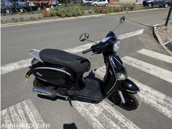 Motorno kolo SCOOTER 125cc tnt motor: slika 4