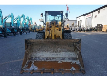 CAT 906 M  lizing CAT 906 M: slika 2