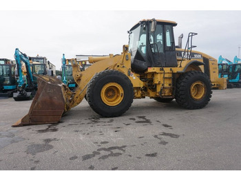 Kolesni nakladalec CATERPILLAR 950H