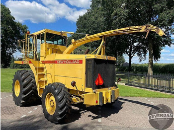 Kmetijski stroj New Holland 2305: slika 5