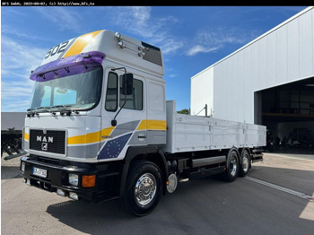 Tovornjak s kesonom MAN F90