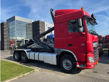 Kotalni prekucni tovornjak DAF XF 460