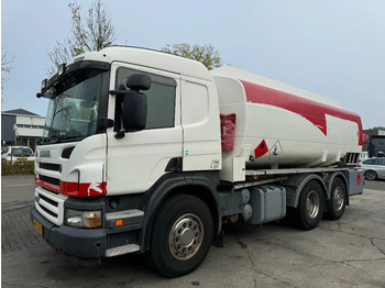 Tovornjak cisterna SCANIA P 400