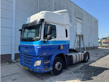 Vlačilec DAF CF 400