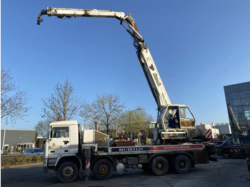 Tovornjak z dvigalom VOLVO F12