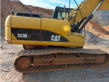 Bager goseničar CAT 323 DL: slika 2
