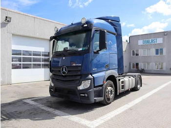 Vlačilec MERCEDES-BENZ Actros 1843