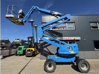 Zglobna dvižna ploščad MANITOU 160 ATJ
