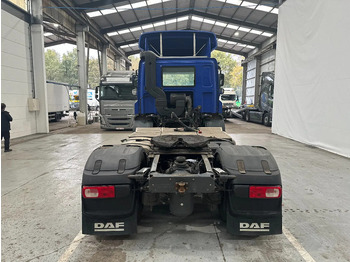 Vlačilec DAF CF 330: slika 4