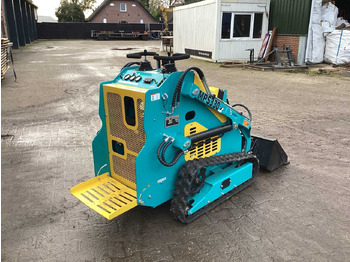 Kompaktni nakladalnik na gosenicah