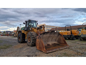 Kolesni nakladalec CATERPILLAR 972K