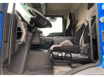 Interior photo 2: Kotalni prekucni tovornjak MAN TGM 18.320 BL 4x2 Abrollkipper 14t Automatik