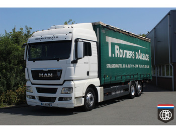 Tovornjak s ponjavo MAN TGX 26.440