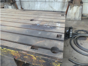 Stroj za obdelavo kovin Table de soudure: slika 4