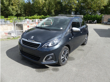 Avtomobil PEUGEOT
