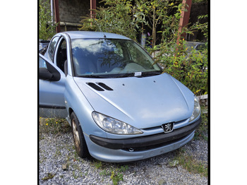 Avtomobil PEUGEOT