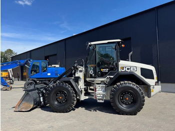 Kolesni nakladalec JCB 417