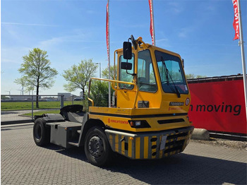 Terminalski traktor TERBERG