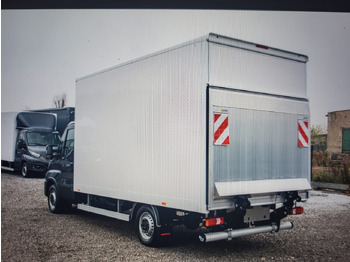 Nov Dostavno vozilo z zabojnikom Iveco Daily 180 35S18 LBW BÃR: slika 2