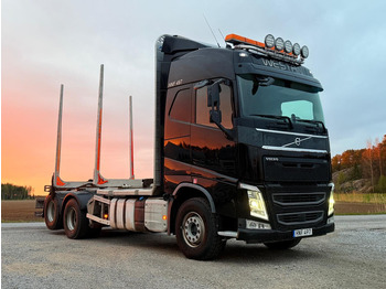 Tovornjak za prevoz lesa VOLVO FH 500