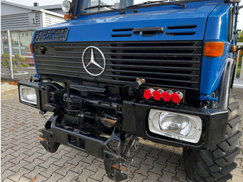 Vrtni orač Mercedes-Benz Unimog 427 Platós hókotrócs: slika 4