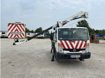 Dvižna ploščad montirana na tovornjak NISSAN