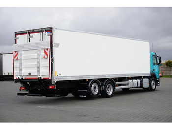 Tovornjak hladilnik Volvo FM / 330 / E 6 / CHŁODNIA + WINDA / 23 PALETY / OŚ SKRĘTNA / DŁ: slika 5 Tovornjak hladilnik Volvo FM / 330 / E 6 / CHŁODNIA + WINDA / 23 PALETY / OŚ SKRĘTNA / DŁ: slika 5