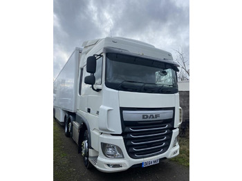 Vlačilec DAF XF 460