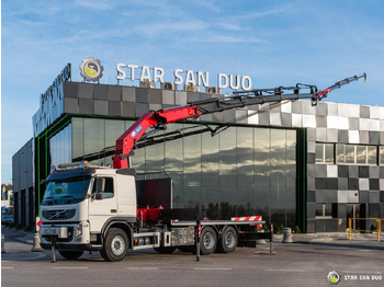 Tovornjak z dvigalom