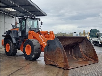 Kolesni nakladalec HITACHI ZW250