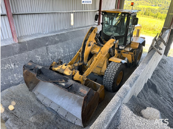 Kolesni nakladalec CATERPILLAR 930K