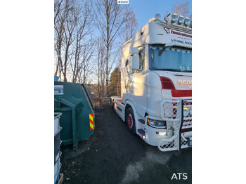 Vlačilec SCANIA S