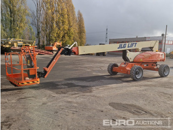 Zglobna dvižna ploščad JLG