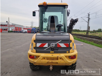 Kolesni nakladalec 2017 Volvo L30G: slika 4