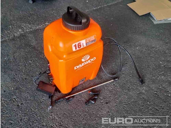 Gradbena oprema DAEWOO