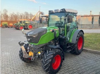 Traktor FENDT 211 P Vario