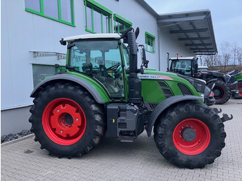 Traktor Fendt 724 Vario S4 Profi: slika 4